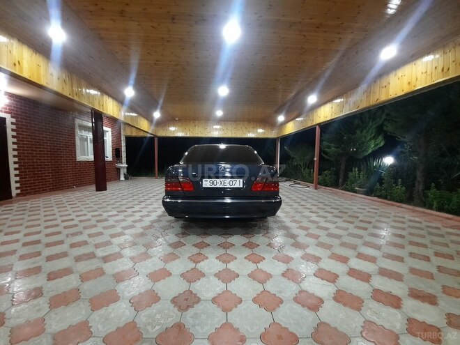 Mercedes E 280 2000, 313,000 km - 2.8 l - Masallı