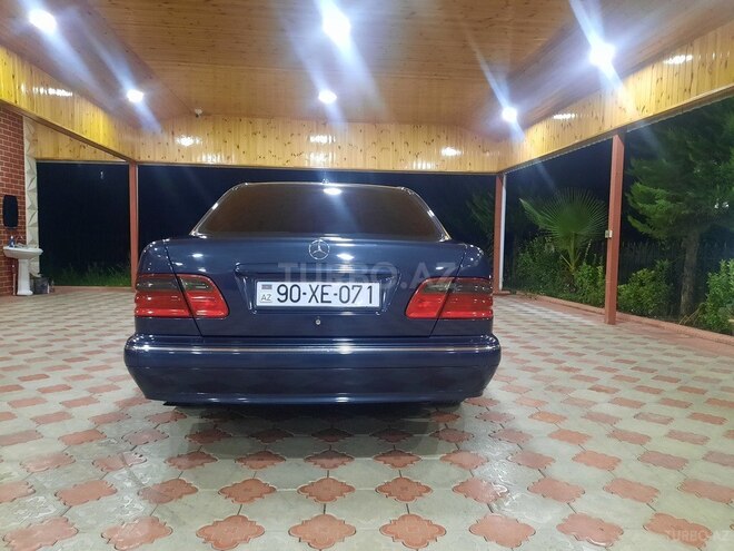 Mercedes E 280 2000, 313,000 km - 2.8 l - Masallı