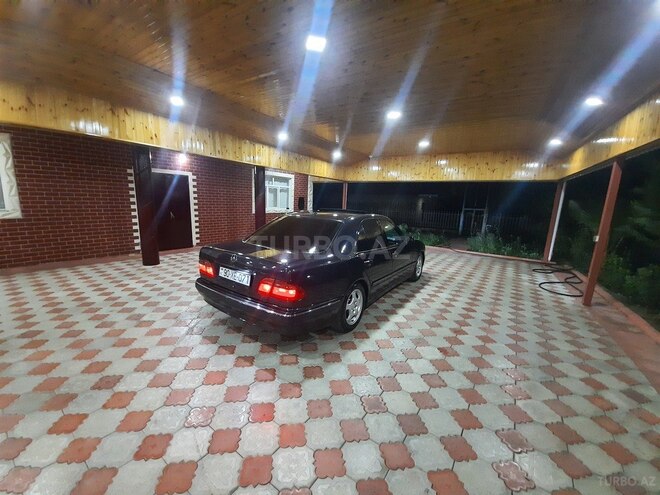 Mercedes E 280 2000, 313,000 km - 2.8 l - Masallı
