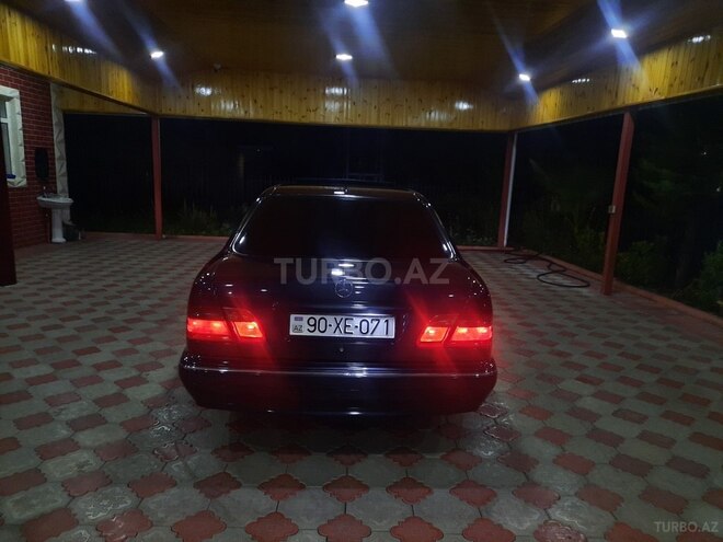 Mercedes E 280 2000, 313,000 km - 2.8 l - Masallı