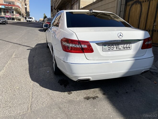 Mercedes E 220 2012, 176,000 km - 2.2 л - Bakı