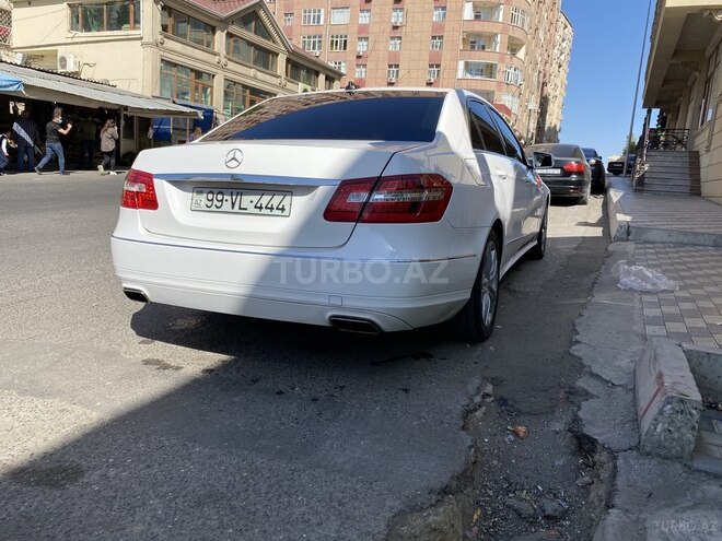 Mercedes E 220 2012, 176,000 km - 2.2 л - Bakı