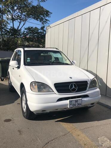 Mercedes ML 320 2000, 207,000 km - 3.2 l - Bakı