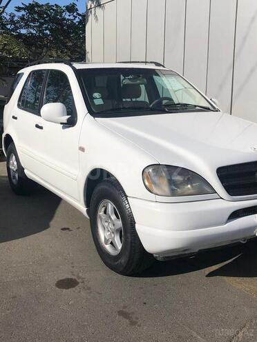 Mercedes ML 320 2000, 207,000 km - 3.2 l - Bakı