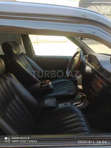 Mercedes E 220 1995, 265,480 km - 2.2 l - Bakı