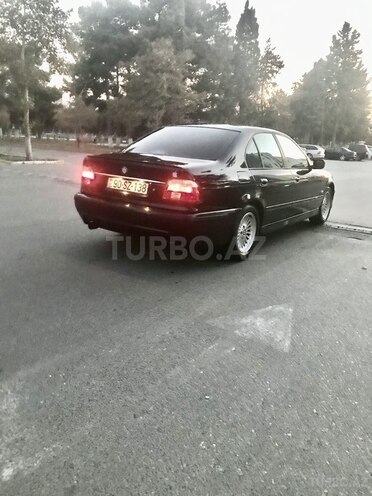 BMW 528 2000, 393,621 km - 2.8 l - Bakı