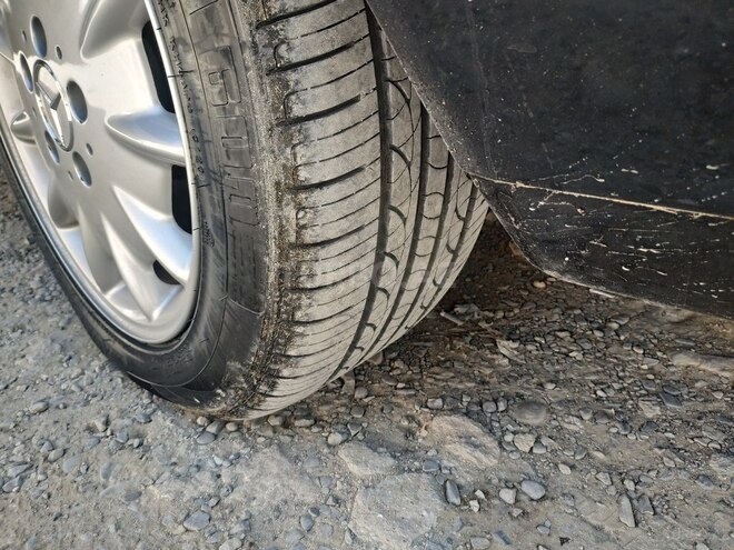 Mercedes E 200 1998, 480,000 km - 2.0 l - Bakı