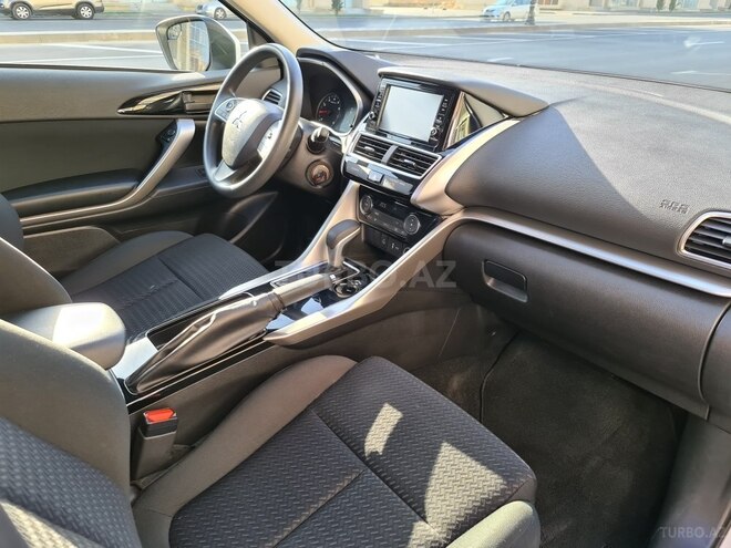Mitsubishi Eclipse Cross 2018, 27,000 km - 1.5 л - Bakı