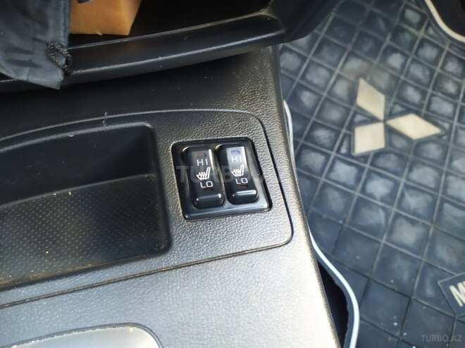 Mitsubishi Outlander 2004, 217,000 km - 2.4 l - Bakı