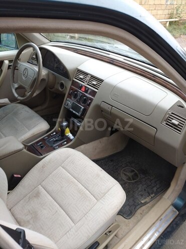 Mercedes C 180 1997, 250,000 km - 1.8 l - Biləsuvar