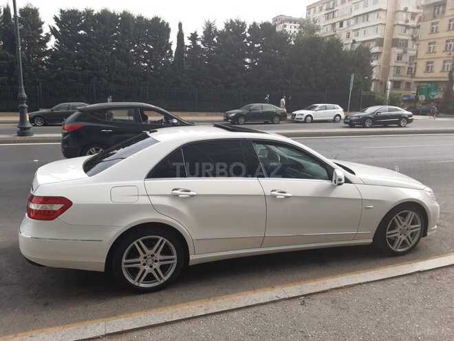 Mercedes E 220 2009, 214,000 km - 2.2 l - Bakı