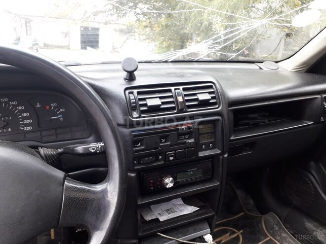 Opel Vectra 1994, 213,531 km - 1.7 l - Sumqayıt