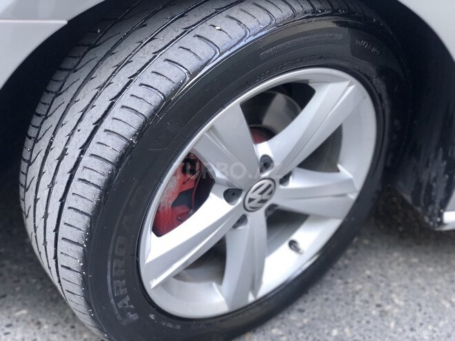 Volkswagen Passat 2012, 168,970 km - 2.5 l - Bakı