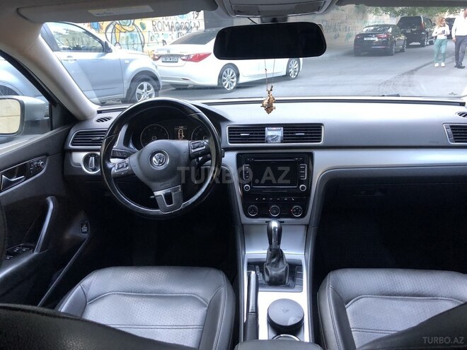 Volkswagen Passat 2012, 168,970 km - 2.5 l - Bakı