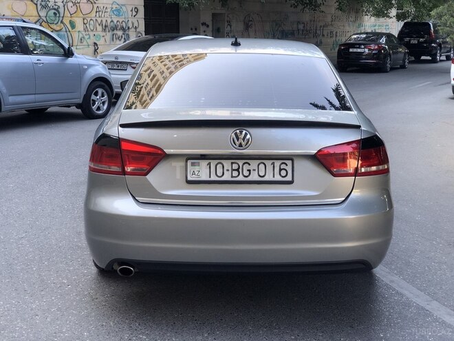Volkswagen Passat 2012, 168,970 km - 2.5 l - Bakı