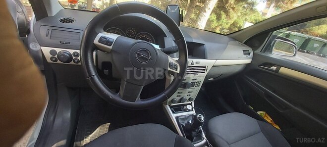 Opel Astra 2007, 200,000 km - 1.3 л - Bakı