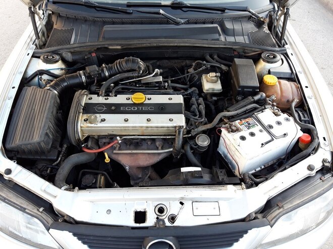 Opel Vectra 1998, 212,000 km - 2.0 l - Sumqayıt