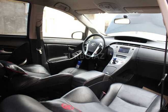 Toyota Prius 2013, 218,000 km - 1.8 л - Bakı