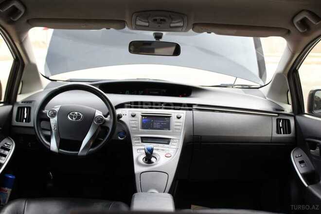 Toyota Prius 2013, 218,000 km - 1.8 л - Bakı