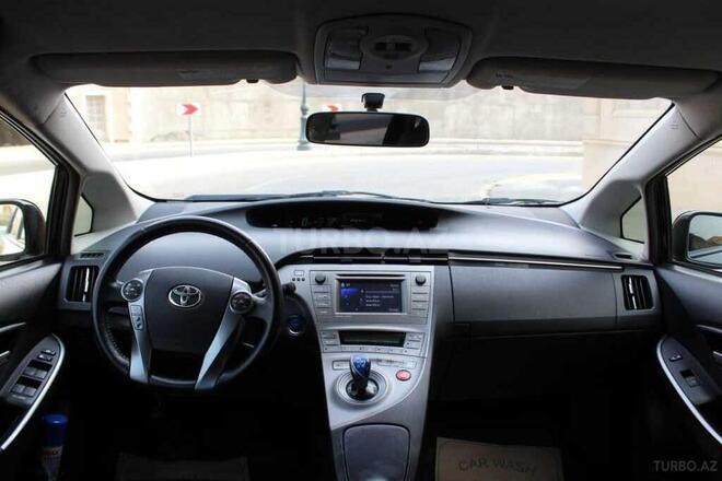 Toyota Prius 2013, 218,000 km - 1.8 л - Bakı