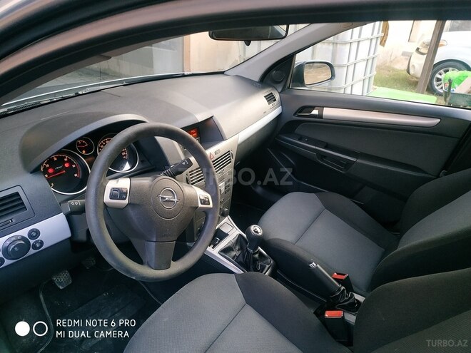 Opel Astra 2005, 231,800 km - 1.3 л - Bakı