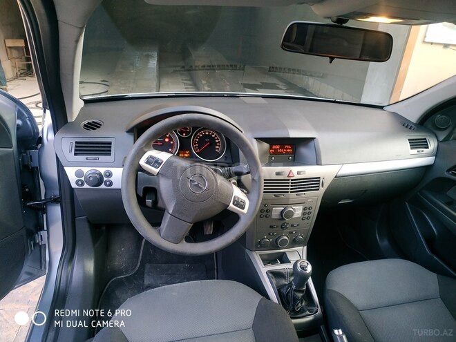 Opel Astra 2005, 231,800 km - 1.3 л - Bakı