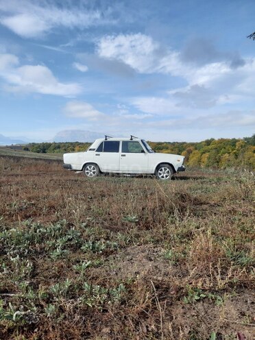 LADA (VAZ) 2105 1981, 198,000 km - 1.5 l - Qusar