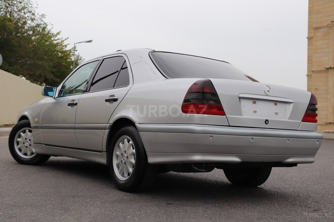 Mercedes C 240 1999, 258,500 km - 2.4 л - Bakı