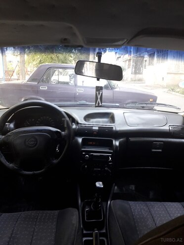Opel Astra 1995, 256,000 km - 1.6 л - Bakı