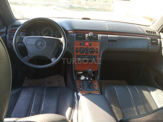 Mercedes E 230 1997, 414,000 km - 2.3 л - Bakı