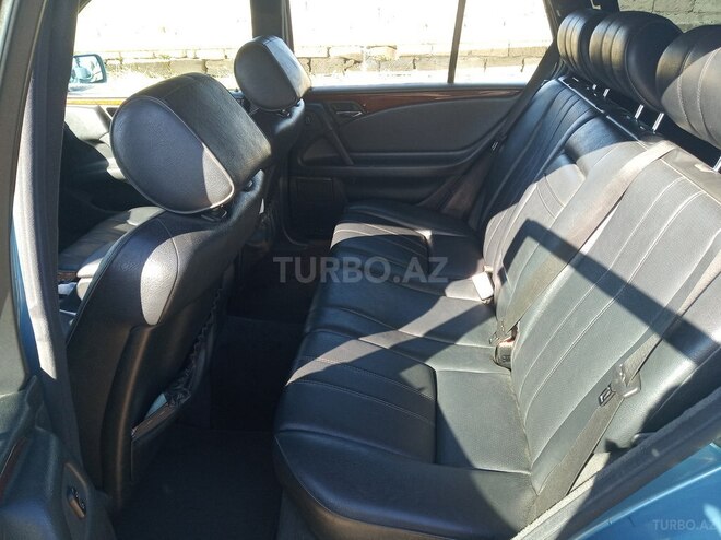 Mercedes E 230 1997, 414,000 km - 2.3 л - Bakı