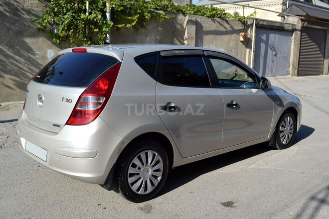 Hyundai i30 2008, 279,000 km - 1.6 l - Bakı