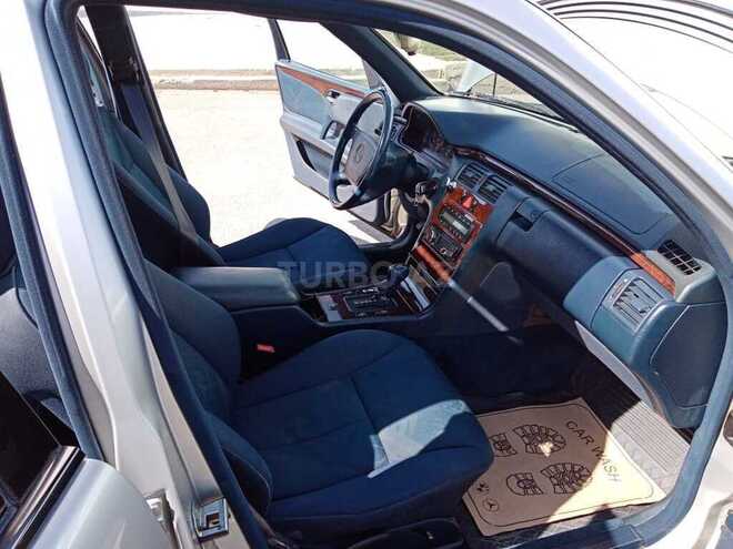 Mercedes E 230 1996, 355,000 km - 2.3 l - Bakı