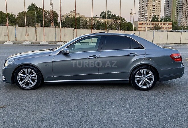 Mercedes E 220 2009, 220,000 km - 2.2 l - Bakı