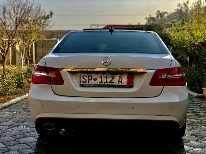 Mercedes E 220 2010, 173,000 km - 2.2 l - Bakı