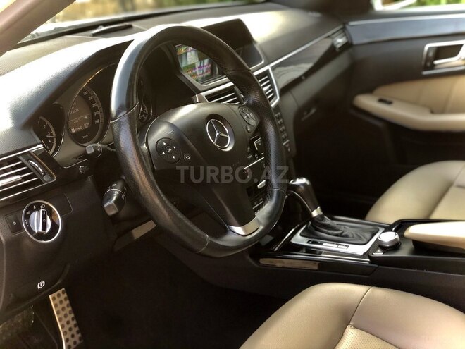 Mercedes E 220 2010, 173,000 km - 2.2 l - Bakı