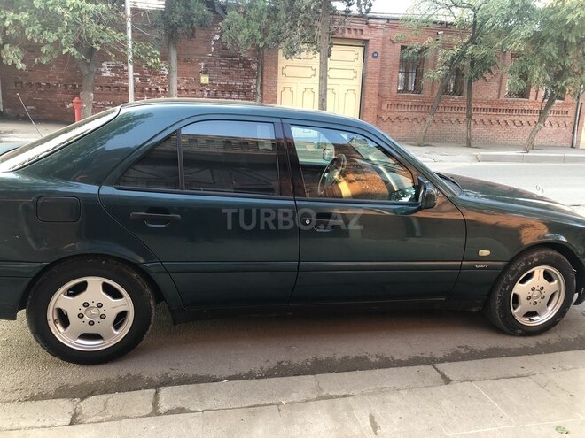 Mercedes C 180 1996, 267,000 km - 1.8 l - Gəncə