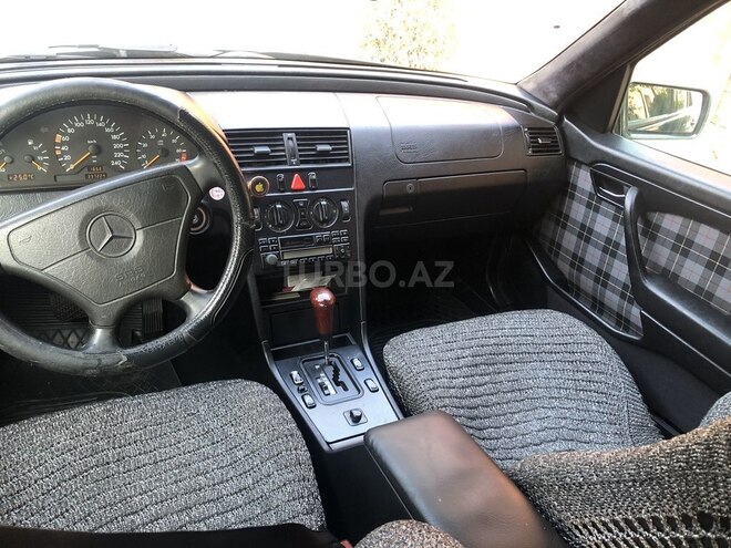 Mercedes C 180 1996, 267,000 km - 1.8 l - Gəncə