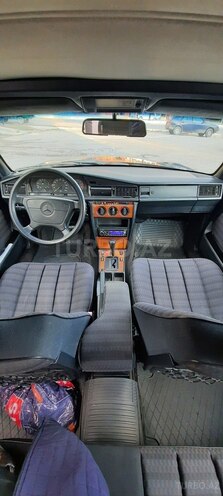 Mercedes 190 1992, 246,300 km - 2.0 l - Şəki
