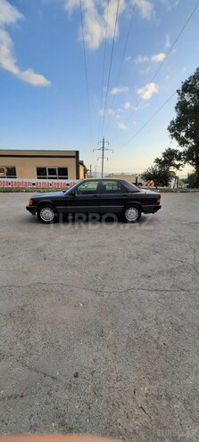 Mercedes 190 1992, 246,300 km - 2.0 l - Şəki