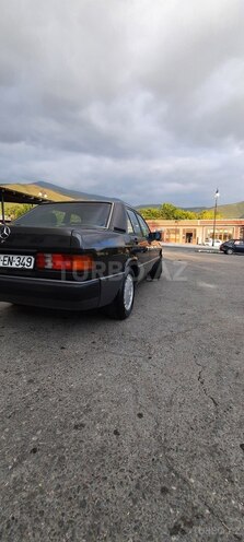 Mercedes 190 1992, 246,300 km - 2.0 l - Şəki
