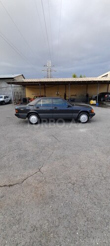 Mercedes 190 1992, 246,300 km - 2.0 l - Şəki