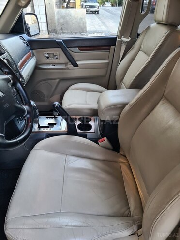 Mitsubishi Pajero 2007, 207,000 km - 3.0 l - Bakı