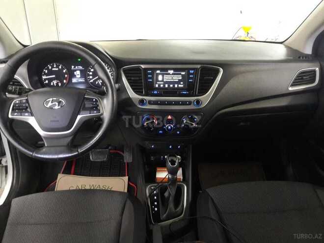 Hyundai Accent 2018, 125,000 km - 1.6 l - Bakı