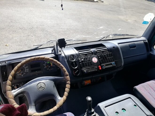 Mercedes Atego 1218 2002, 496,190 km - 4.8 л - Bakı