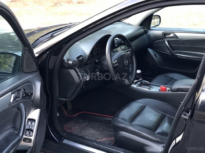 Mercedes C 250 2005, 246,000 km - 2.5 l - Sumqayıt