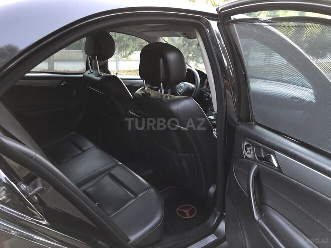Mercedes C 250 2005, 246,000 km - 2.5 l - Sumqayıt