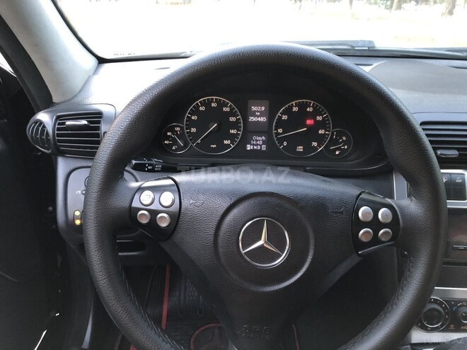 Mercedes C 250 2005, 246,000 km - 2.5 l - Sumqayıt