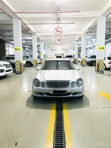 Mercedes E 320 2003, 207,000 km - 3.2 l - Bakı