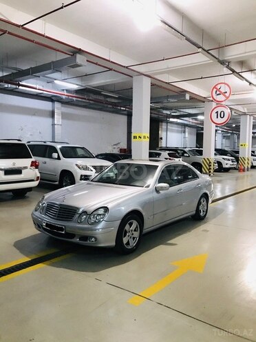 Mercedes E 320 2003, 207,000 km - 3.2 l - Bakı